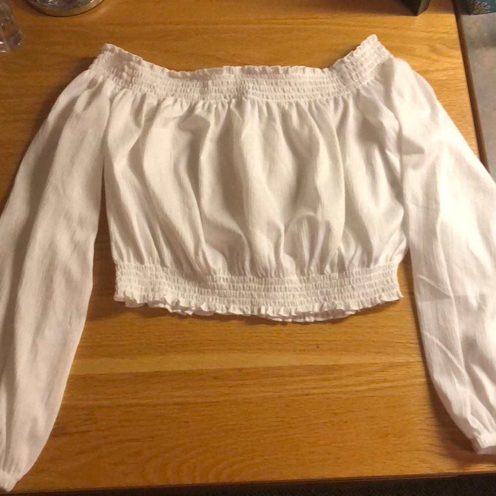 Long sleeve crop top